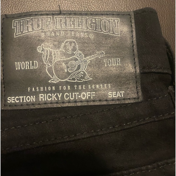True Religion - Picture 3 of 5